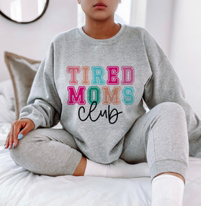 Tired moms club - Unisex Pullover/ T-Shirt