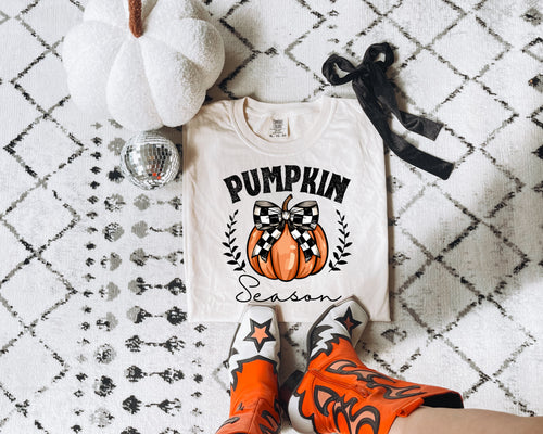 Pumpkin Season Girly- Unisex T-Shirt